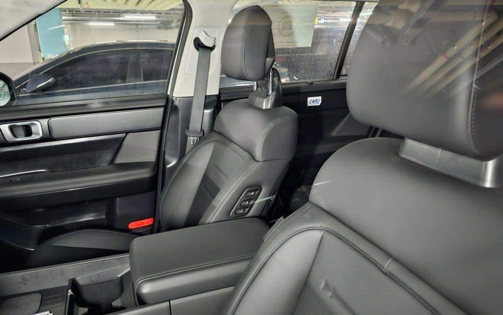 Cận cảnh nội thất Hyundai Santa Fe 2024 ngoài đời thực - 5 Cận cảnh nội thất Hyundai Santa Fe 2024 ngoài đời thực - 5