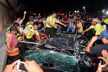 Động đất tại Ecuador: Gần 250 người chết, nhiều người vẫn mắc kẹt