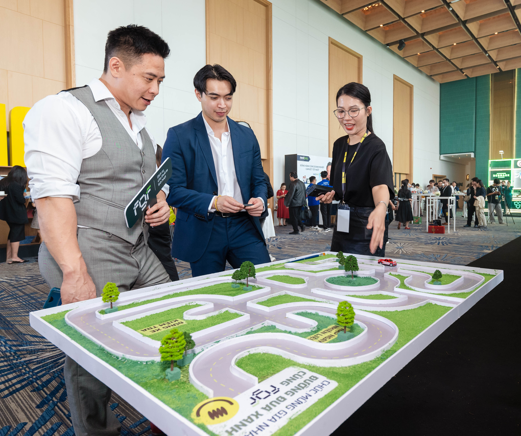 Dấu ấn của VinFast và FGF tại diễn đàn Shark Tank Forum 2025 - 3 Dấu ấn của VinFast và FGF tại diễn đàn Shark Tank Forum 2025 - 3
