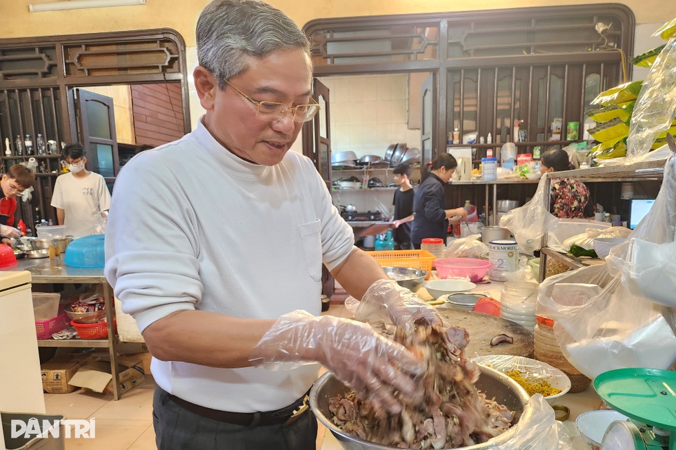 U70 tiết lộ bí quyết gói thịt dê sống bán đắt như tôm tươi - 4 U70 tiết lộ bí quyết gói thịt dê sống bán đắt như tôm tươi - 4