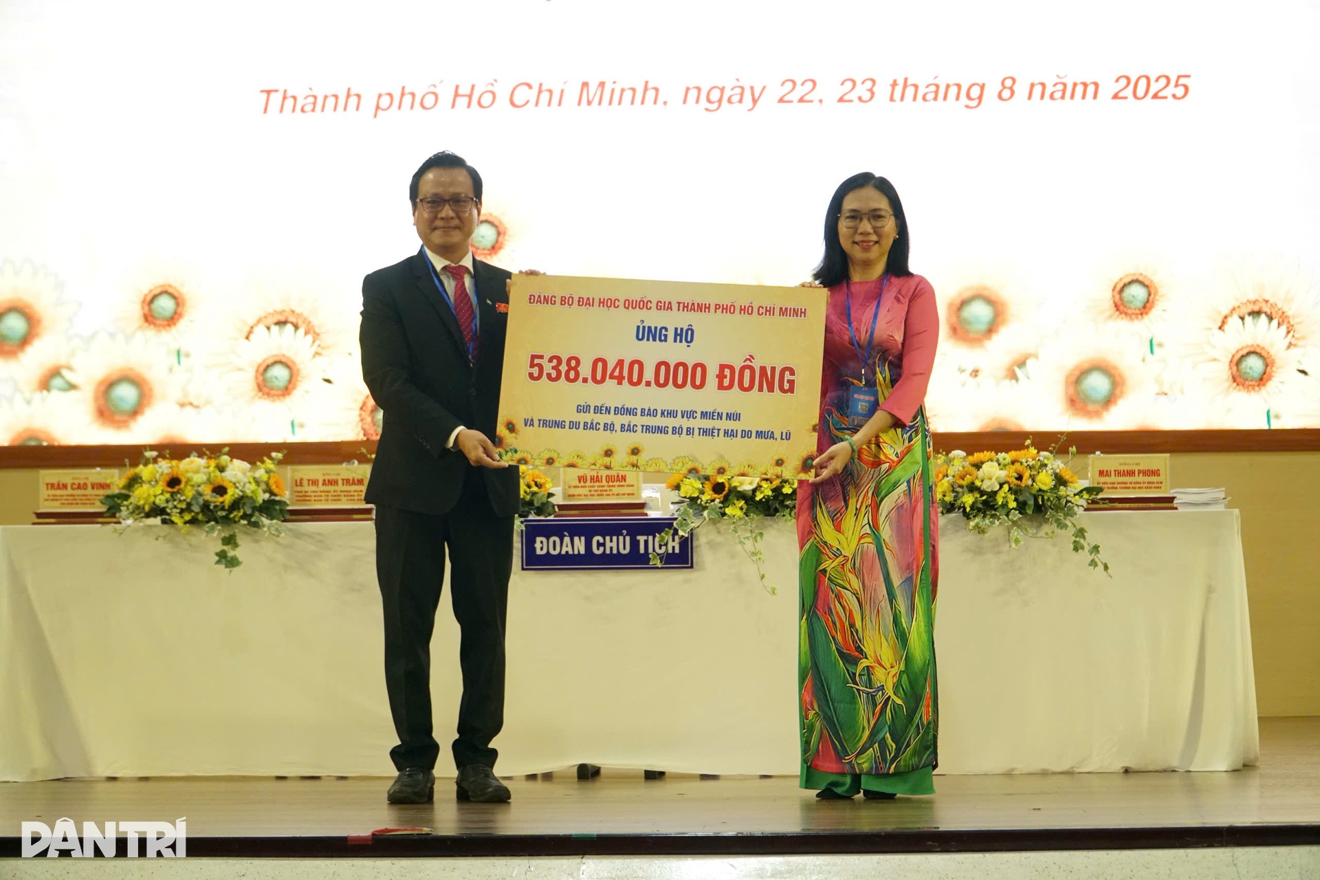 Lãnh đạo Trung ương, TPHCM dự Đại hội Đảng bộ Đại học Quốc gia TPHCM - 6