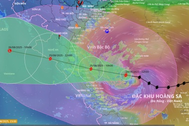 Bão Kajiki có khả năng tăng cấp, cường độ rất mạnh khi đổ bộ đất liền