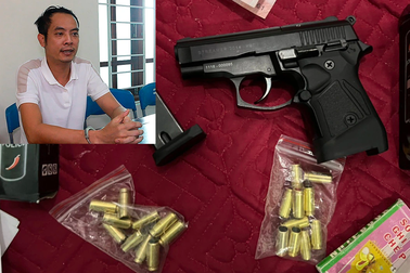 Phá sới bạc phố núi đặt cược bằng ngoại tệ, trang bị súng ngắn