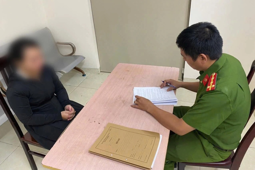 Sợ bị phát hiện bán xe trả nợ, cô gái ở Hà Nội hoang báo bị cướp - 1 Sợ bị phát hiện bán xe trả nợ, cô gái ở Hà Nội hoang báo bị cướp - 1