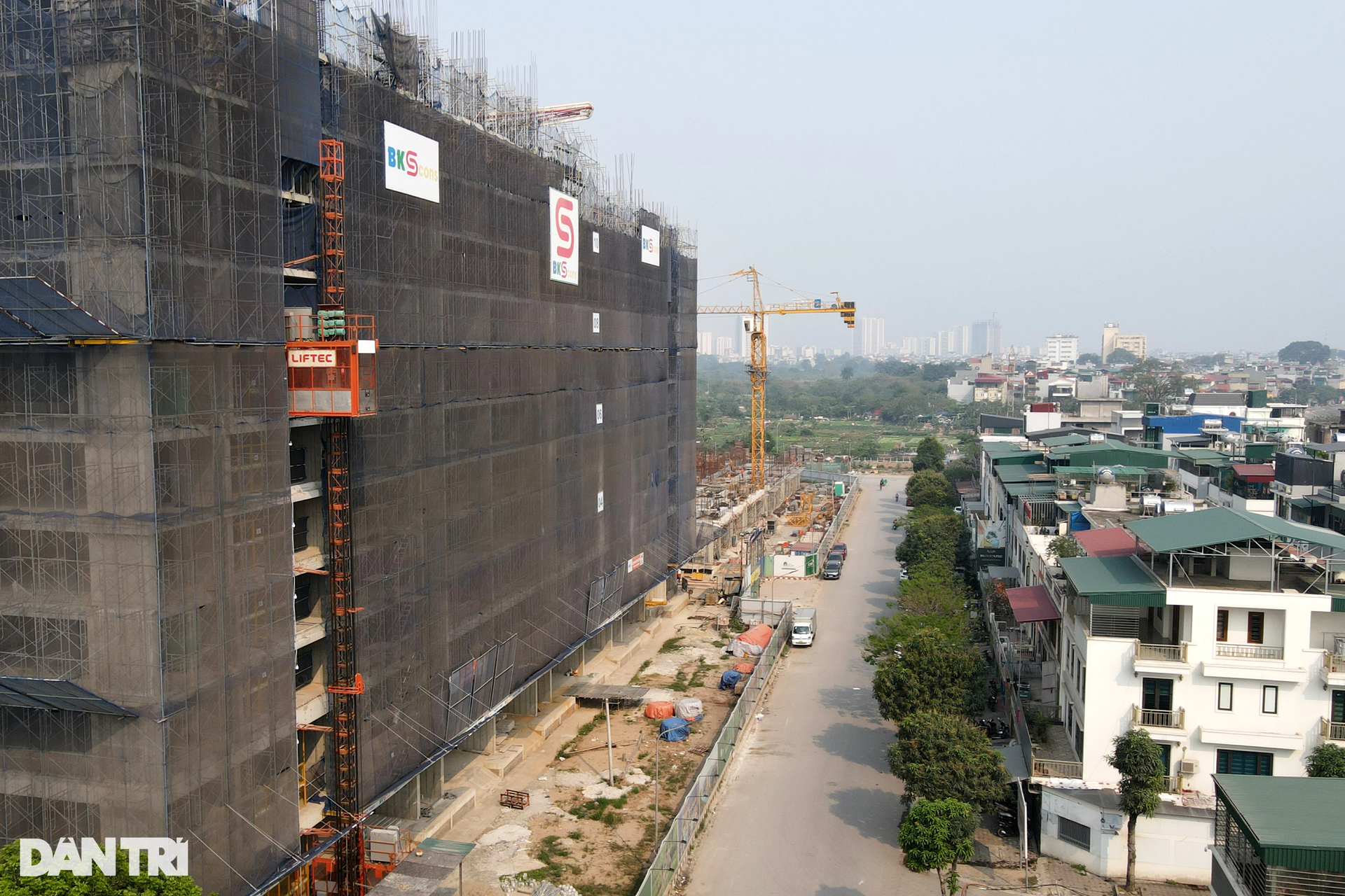 Cận cảnh công trường chung cư có chiết khấu, giảm tiền tỷ cho người giàu - 9 Cận cảnh công trường chung cư có chiết khấu, giảm tiền tỷ cho người giàu - 9