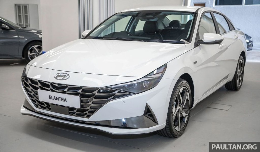 Loạt sedan cỡ C với nhiều nâng cấp chờ ngày về Việt Nam - 5 Loạt sedan cỡ C với nhiều nâng cấp chờ ngày về Việt Nam - 5