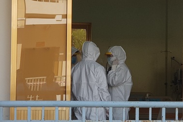 3 người Trung Quốc “biến mất” khi đang cách ly theo dõi corona