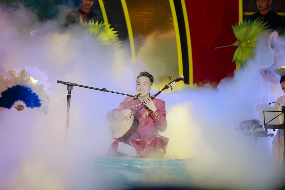 Đêm nhạc Hoài Thanh: Lắng đọng những giọng ca - 5 Đêm nhạc Hoài Thanh: Lắng đọng những giọng ca - 5