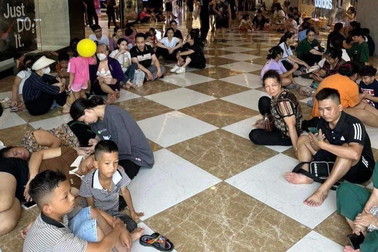 Chi 200 triệu đồng mua máy phát, chóng mặt giá quạt tích điện "nhảy múa"