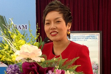 Ca sĩ Thái Thùy Linh trở thành phó Giám đốc Trung tâm Tình nguyện quốc gia