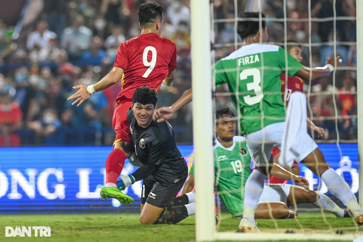 Tiến Linh và Hùng Dũng ghi bàn, U23 Việt Nam thắng đậm U23 Indonesia - 1 Tiến Linh và Hùng Dũng ghi bàn, U23 Việt Nam thắng đậm U23 Indonesia - 1