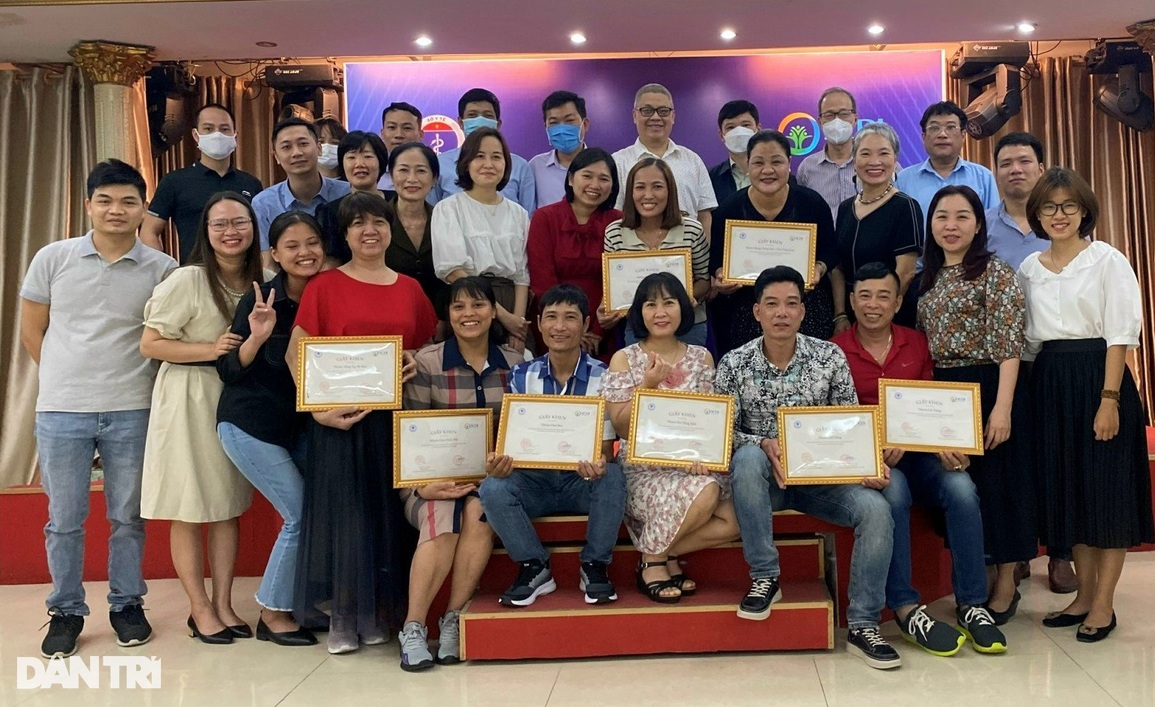 Nơi duy nhất đất Cảng không có người nhiễm HIV - 3 Nơi duy nhất đất Cảng không có người nhiễm HIV - 3