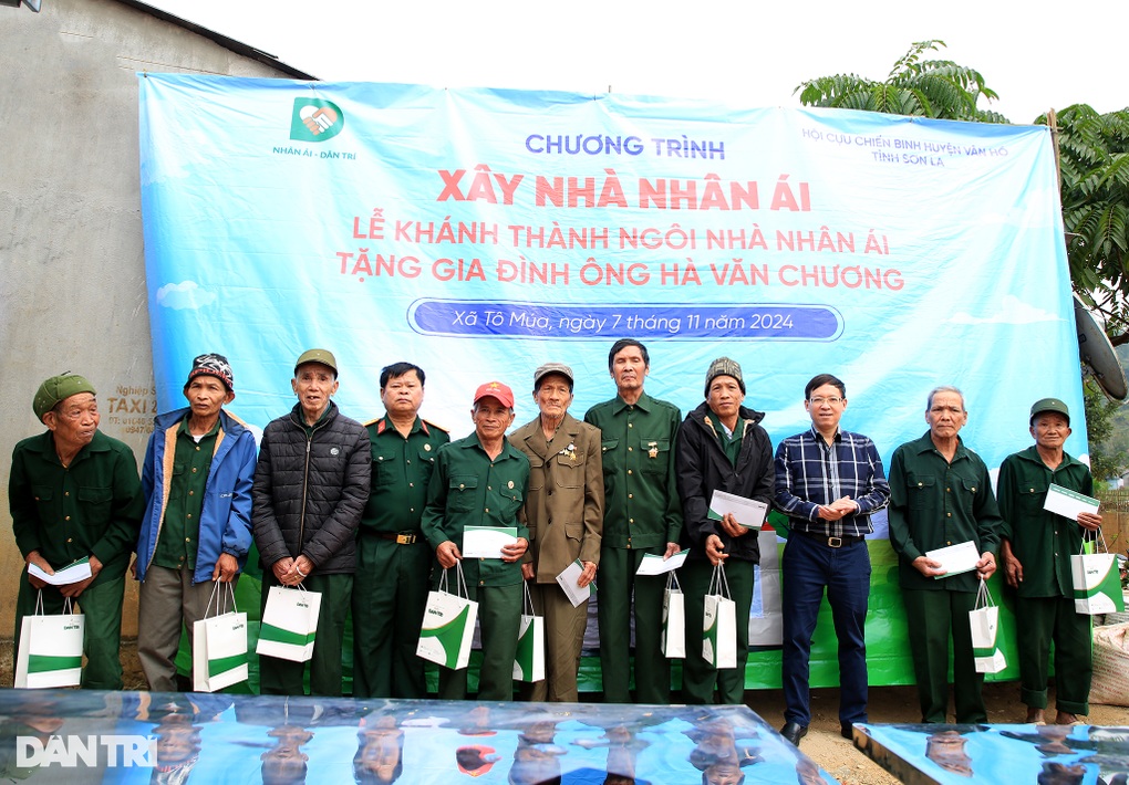 Nhà Nhân ái giúp 3 người già yếu an tâm đi qua mưa bão - 5 Nhà Nhân ái giúp 3 người già yếu an tâm đi qua mưa bão - 5