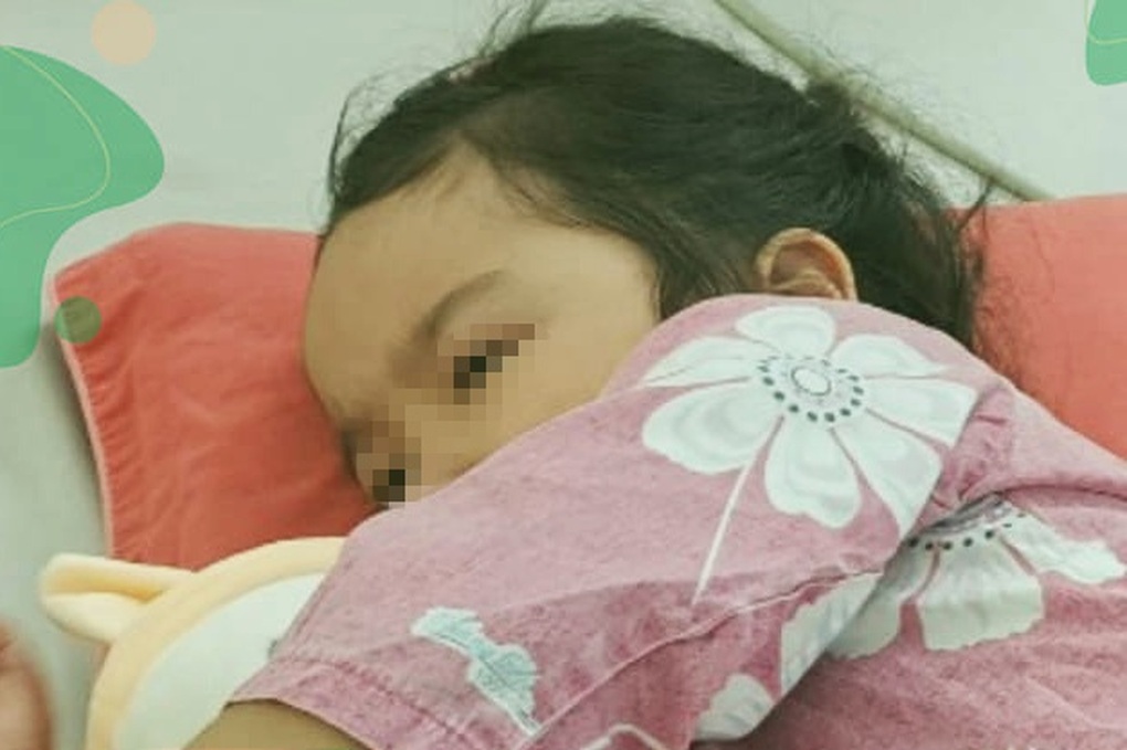 Bé gái 4 tuổi nguy kịch khi đang đi du lịch vì căn bệnh hiểm ác ở tim - 1 Bé gái 4 tuổi nguy kịch khi đang đi du lịch vì căn bệnh hiểm ác ở tim - 1