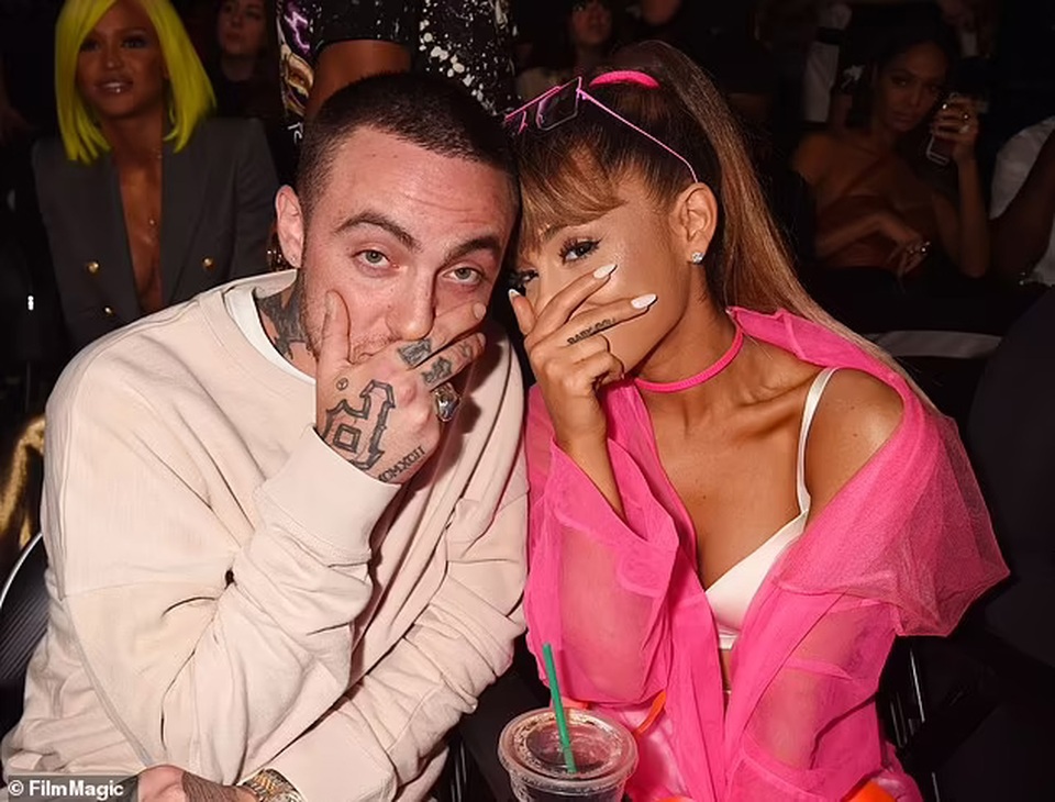 Ariana Grande bí mật kết hôn - 7 Ariana Grande bí mật kết hôn - 7