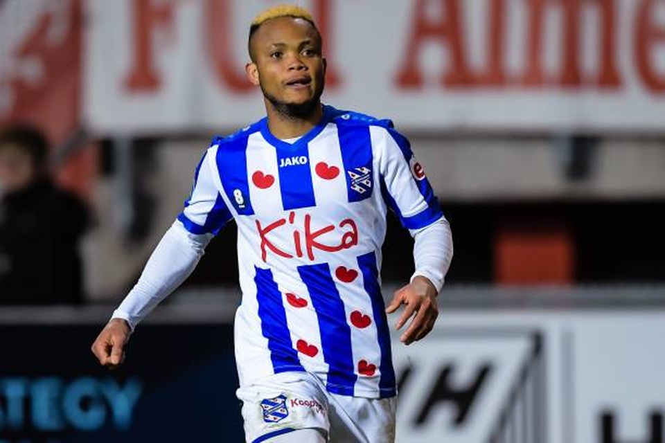 Heerenveen đứng trước nguy cơ mất ngôi sao số 1 - 1 Heerenveen đứng trước nguy cơ mất ngôi sao số 1 - 1
