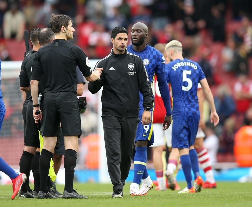 Lukaku tỏa sáng rực rỡ, Chelsea lên đầu bảng Premier League - 15 Lukaku tỏa sáng rực rỡ, Chelsea lên đầu bảng Premier League - 15