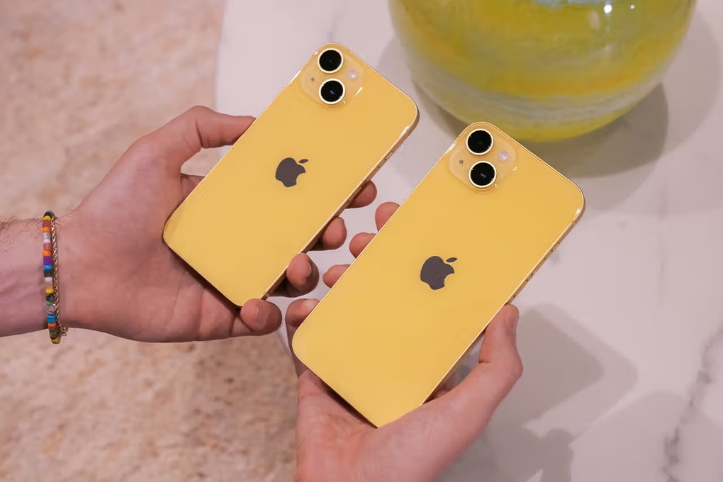 Cận cảnh iPhone 14 màu vàng mới - 6 Cận cảnh iPhone 14 màu vàng mới - 6