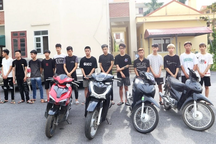 Khởi tố 15 đối tượng chạy xe lạng lách, hành hung người đi đường