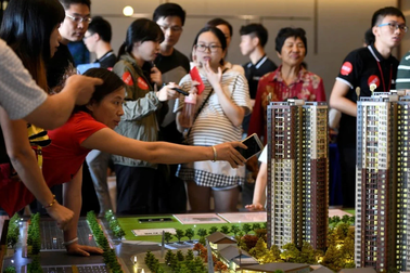 Trung Quốc lại có thêm một công ty bất động sản trên bờ vực phá sản