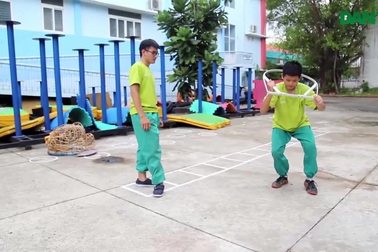 Đoàn lân của những đứa trẻ bụi đời...