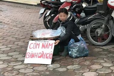 Bí mật siêu lợi nhuận thúng cơm nắm vỉa hè, lãi gần 50 triệu đồng/tháng