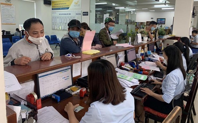 Bộ LĐ-TB&XH đề xuất người lao động khi đủ tuổi nghỉ hưu mà có thời gian đóng bảo hiểm xã hội từ đủ 15 năm trở lên thì được hưởng lương hưu.