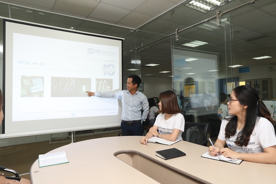 Một ngày săn đầu người của các cao thủ headhunter - 1 Một ngày săn đầu người của các cao thủ headhunter - 1