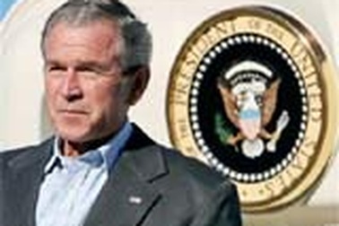Tổng thống Bush bị gọi đi xử án