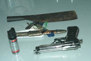 Đồ chơi dao, súng - Đừng xem là chuyện chơi!