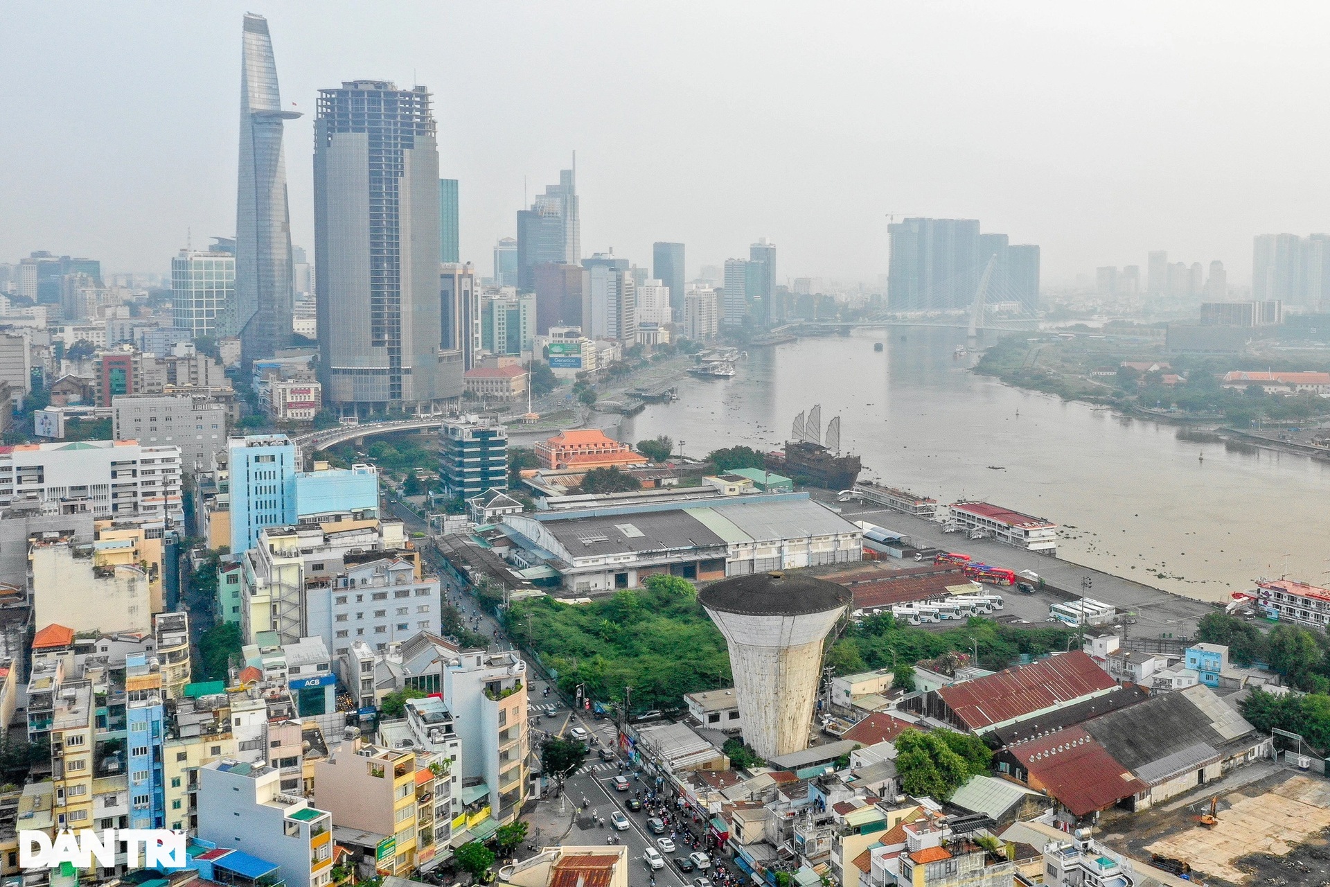 Những cây nấm bê tông giữa lòng TPHCM - 1 Những cây nấm bê tông giữa lòng TPHCM - 1