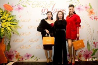 Hồng Quê, Tâm Tít, Bảo Trâm Idol hội ngộ trong ELLIE VU IN LOVE Fashion show
