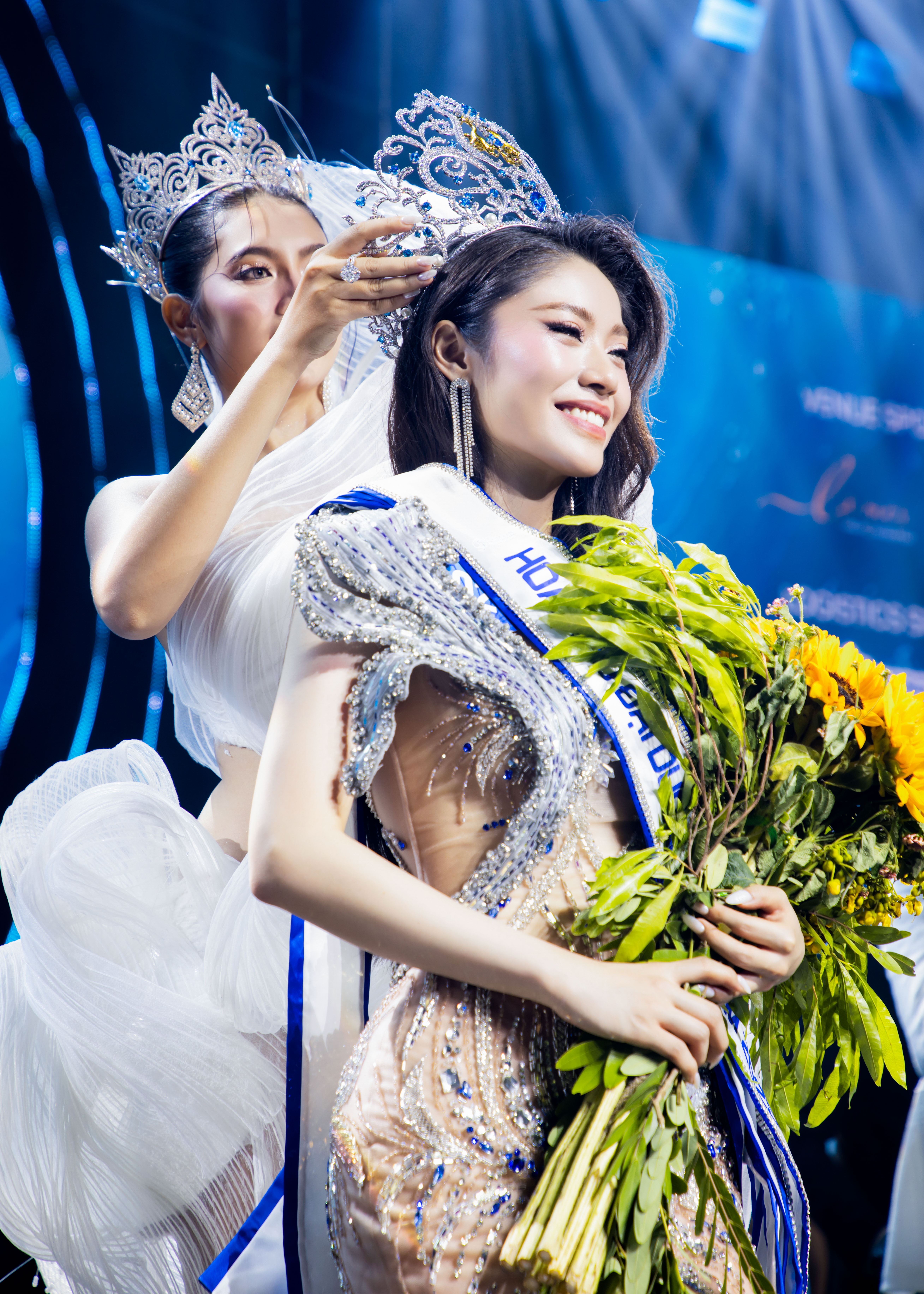 Du học sinh thông thạo 4 thứ tiếng đăng quang Hoa hậu Đại dương Việt Nam - 1