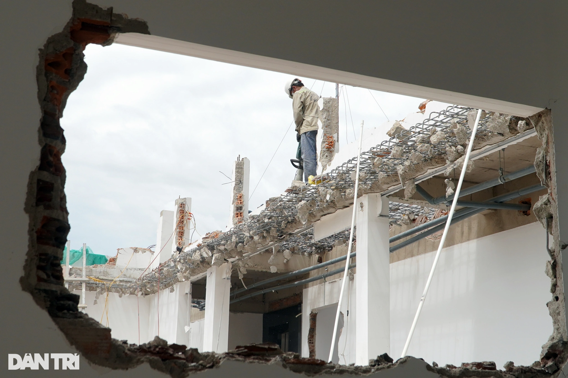 Xây vượt tầng, loạt biệt thự ở Nha Trang bị tháo dỡ - 8