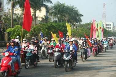 2.000 người tham gia mít-tinh phòng, chống bệnh tay chân miệng