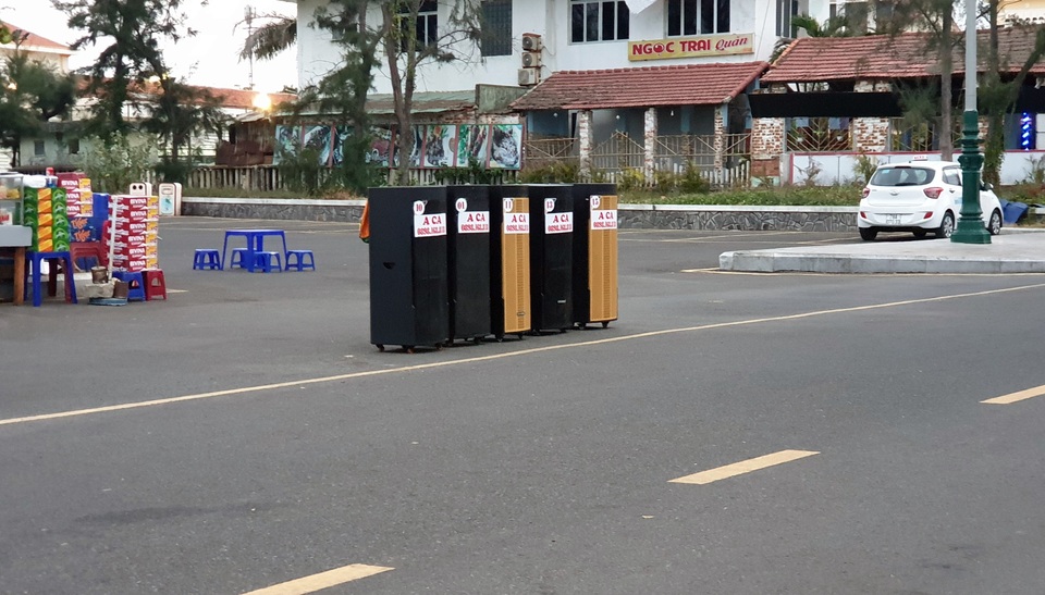 Quyết không để nạn karaoke di động “mọc” lại “tra tấn” người dân! - 2 Quyết không để nạn karaoke di động “mọc” lại “tra tấn” người dân! - 2