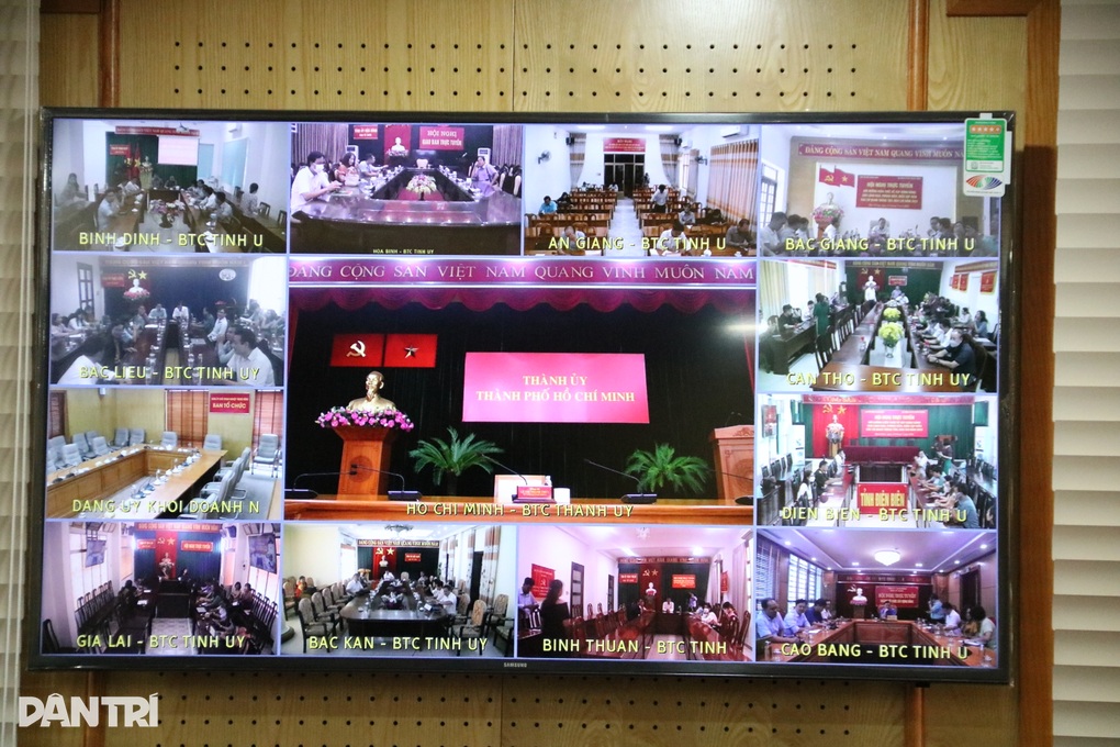 Bà Trương Thị Mai: Dựa vào dân để xây dựng Đảng - 2 Bà Trương Thị Mai: Dựa vào dân để xây dựng Đảng - 2