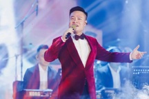 NSƯT Hoàng Tùng xúc động khi được hát trong những ngày tháng 4 lịch sử