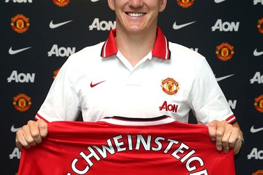 MU ra mắt cùng lúc hai “bom tấn”