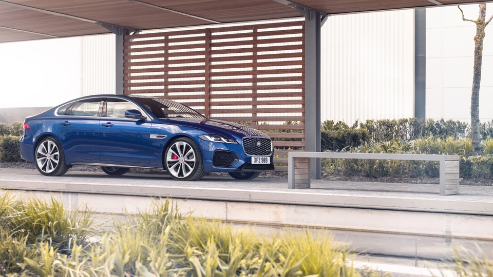 Jaguar XF 2021 đã sẵn sàng, thêm lựa chọn trong phân khúc sedan hạng sang - 4 Jaguar XF 2021 đã sẵn sàng, thêm lựa chọn trong phân khúc sedan hạng sang - 4