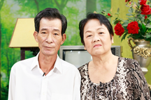 Vợ chồng nghèo 27 năm bên nhau, "chỉ có tình yêu, không có gì nữa cả"