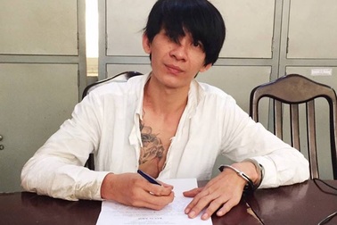 Nghi phạm đâm chết quản lý trung tâm điện máy vì bị chèn ép quá mức?