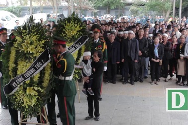 Xúc động lễ tang Thiếu tá phi công hi sinh ở Anh