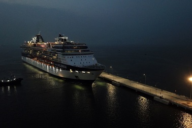Cảng tàu hơn một nghìn tỉ đón chuyến tàu du lịch quốc tế 5 sao đầu tiên