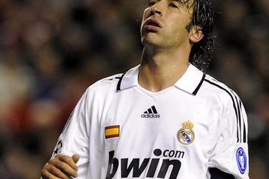 17 cầu thủ Real Madrid sẽ “ra đường” mùa hè tới?