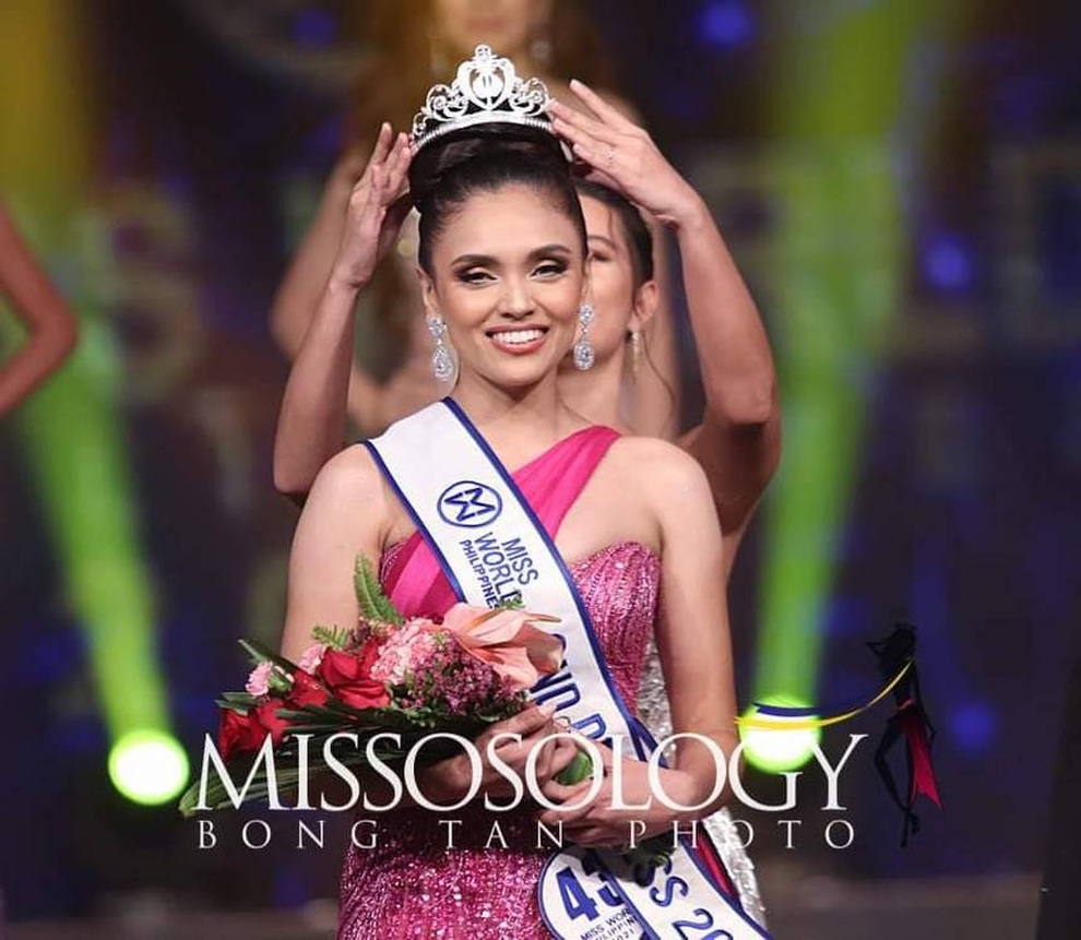 Á hậu cuộc thi Hoa hậu Thế giới Philippines bất ngờ từ bỏ danh hiệu - 1 Á hậu cuộc thi Hoa hậu Thế giới Philippines bất ngờ từ bỏ danh hiệu - 1