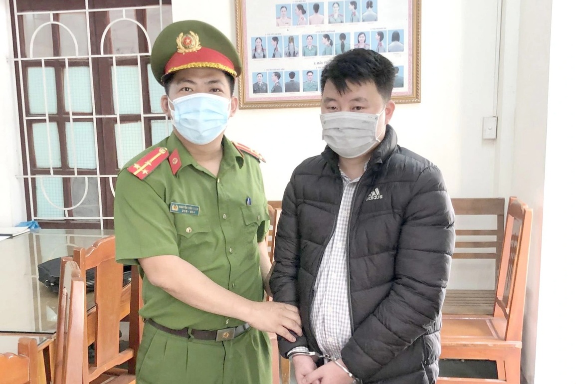 Giả danh cán bộ Sở TN-MT lừa 400 triệu đồng làm hồ sơ đất - 1 Giả danh cán bộ Sở TN-MT lừa 400 triệu đồng làm hồ sơ đất - 1