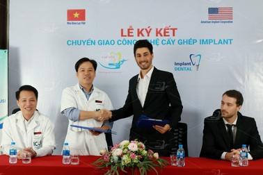 Trồng răng implant nha khoa Lạc Việt có tốt không?