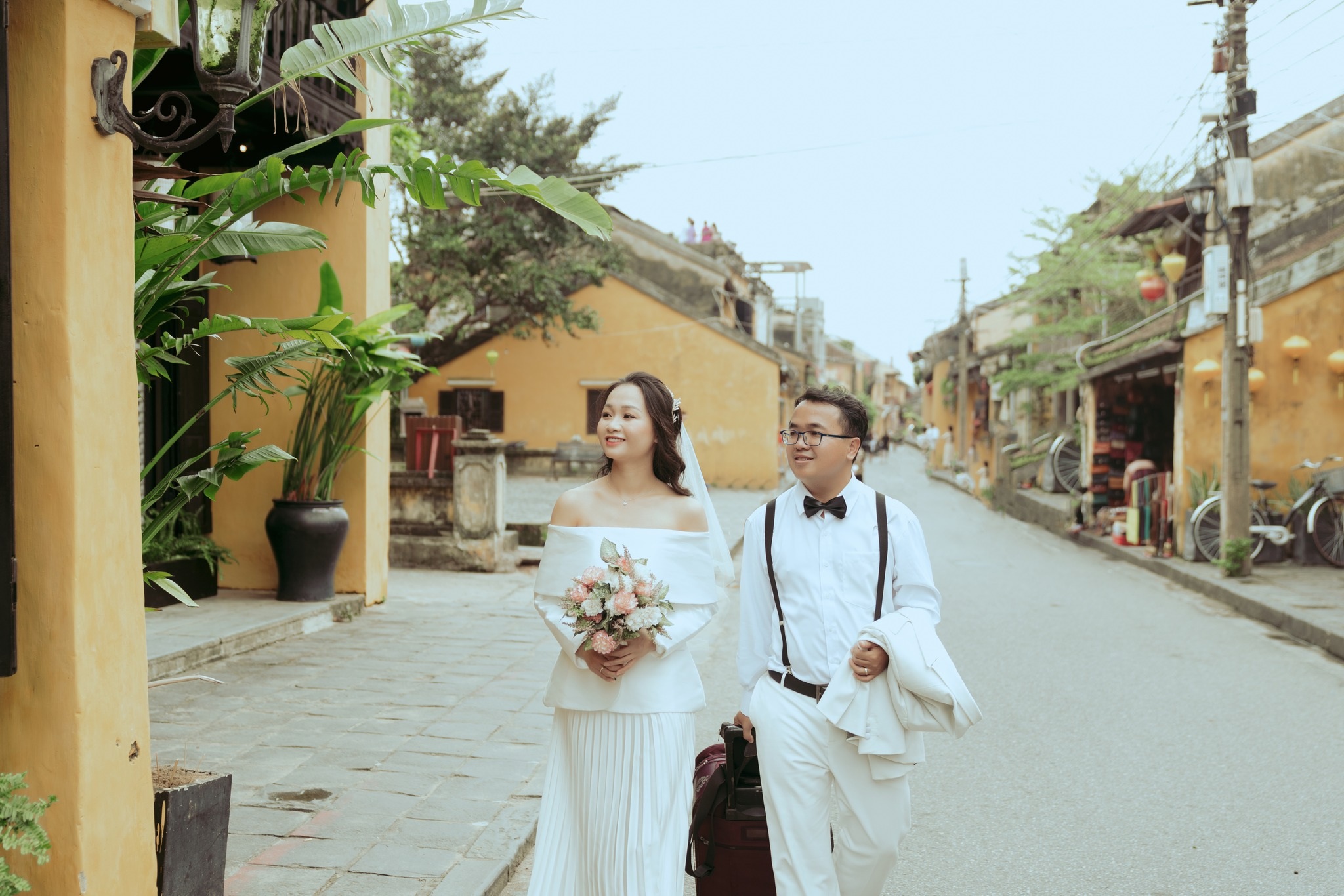 פרופסור חבר שנולד בשנת הדרקון זכה בסערה של פרסים, הפרס הגדול ביותר היה... אשתו שילדה - 3 Phó giáo sư tuổi Thìn nhận bão giải thưởng, giải lớn nhất là... vợ đẻ - 3