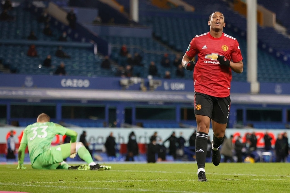 Sự tinh tế của Cavani giúp Man Utd vượt qua Everton - 13 Sự tinh tế của Cavani giúp Man Utd vượt qua Everton - 13
